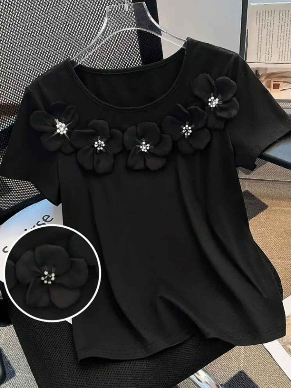 Camiseta casual de cuello redondo ajustada para mujer con diseno floral 3D